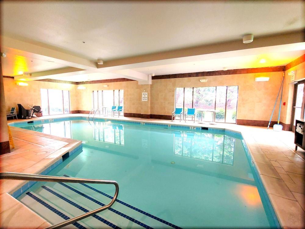 Holiday Inn Express & Suites Clear Spring By Ihg Bagian luar foto