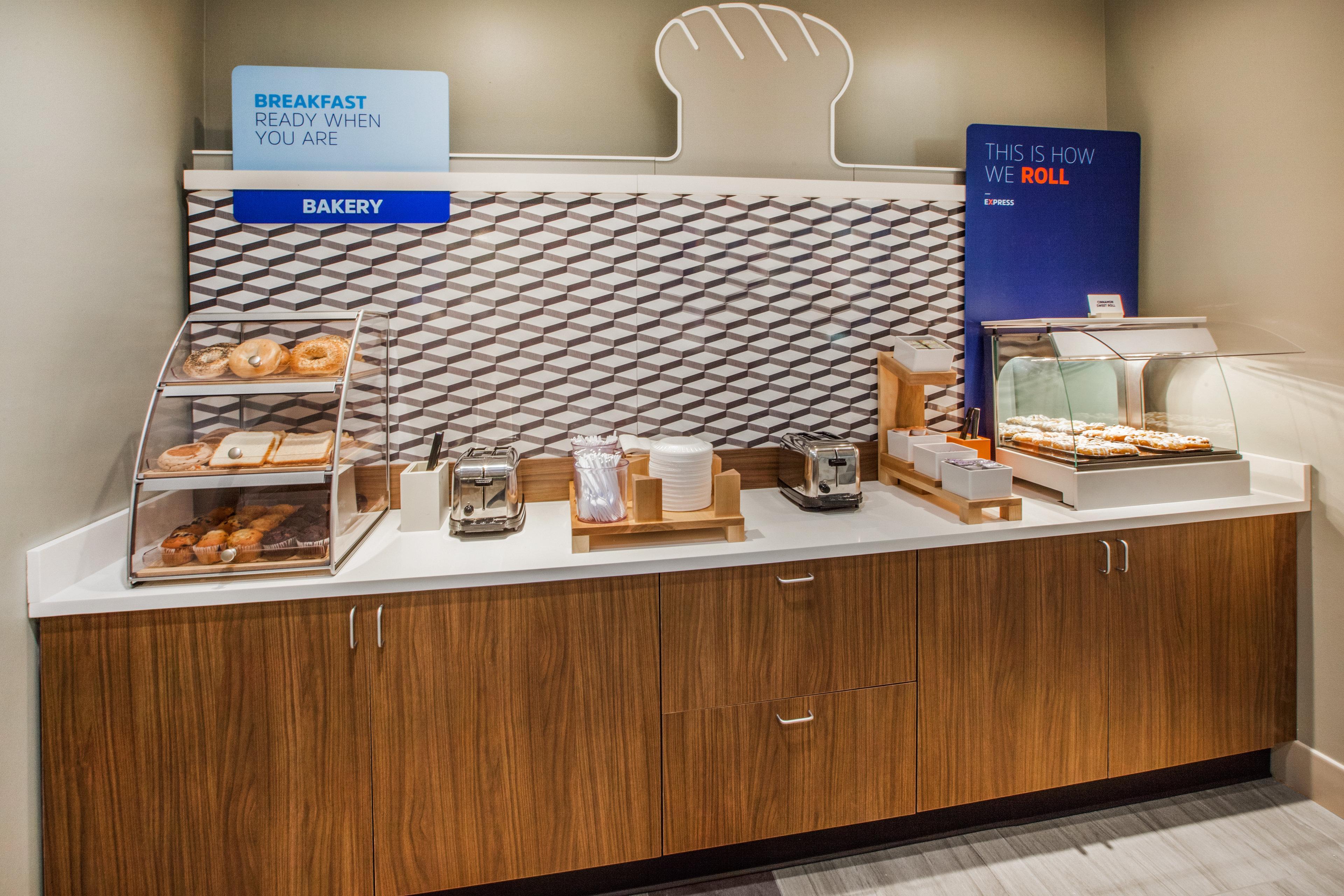 Holiday Inn Express & Suites Clear Spring By Ihg Bagian luar foto