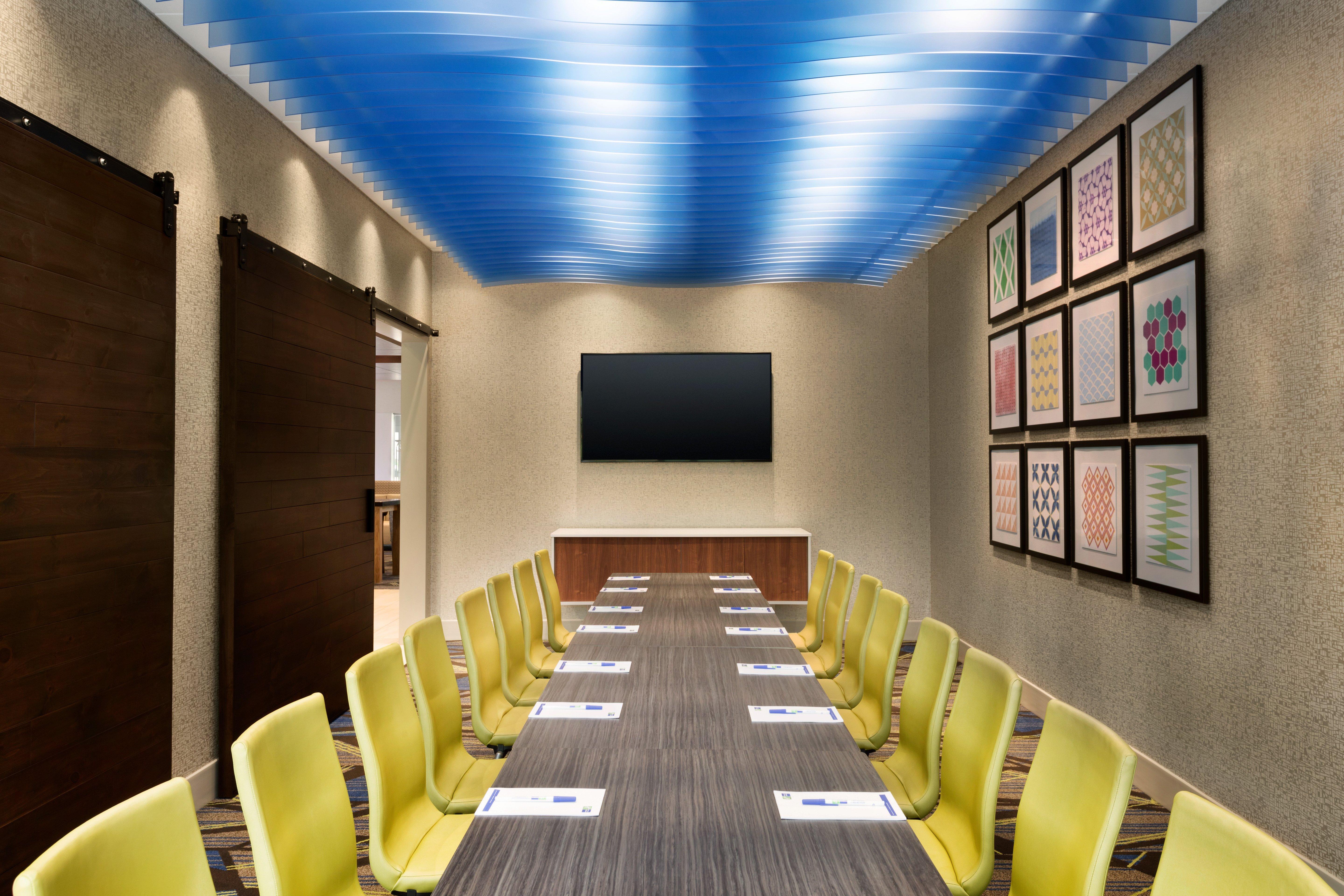 Holiday Inn Express & Suites Clear Spring By Ihg Bagian luar foto