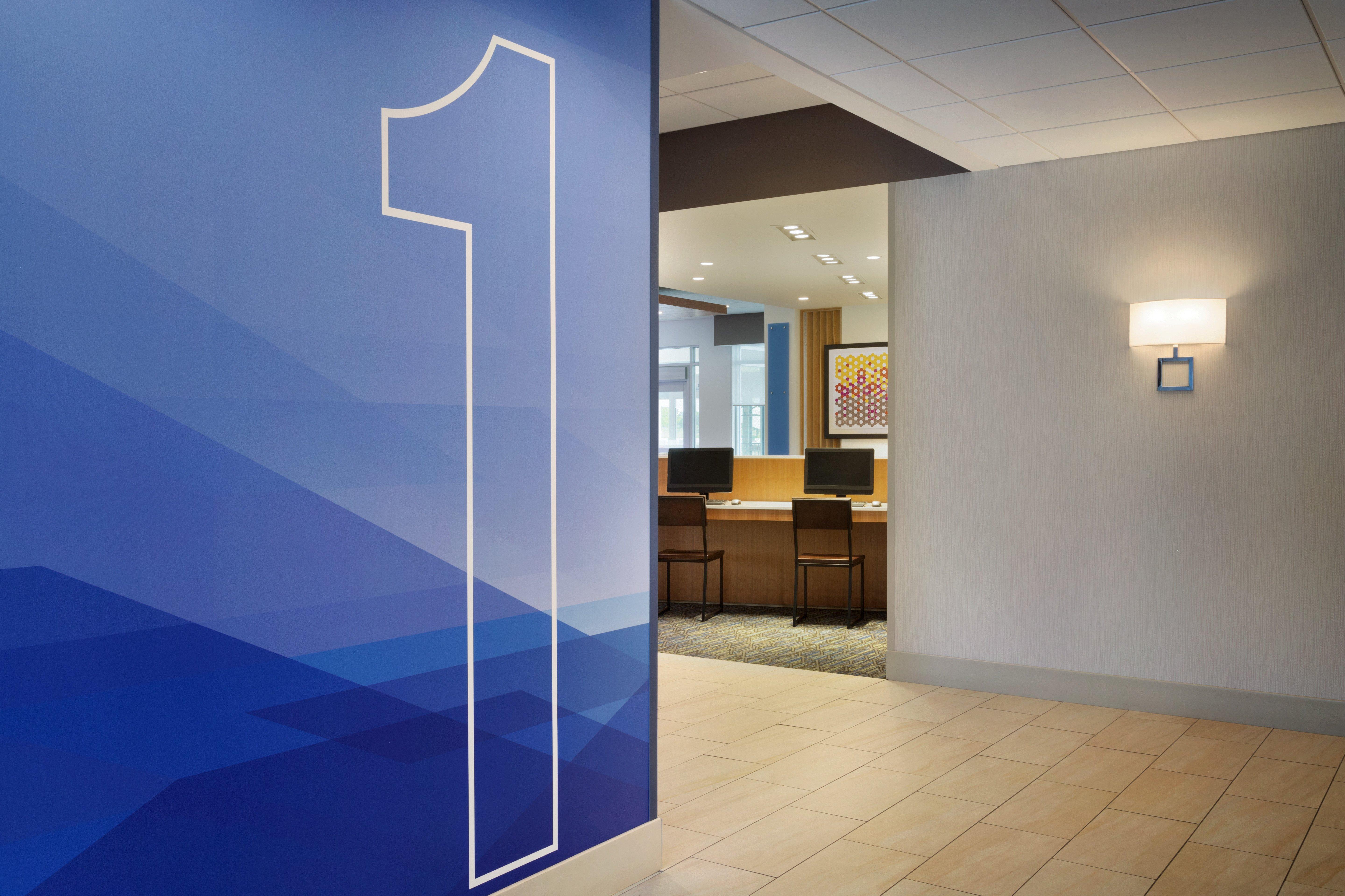 Holiday Inn Express & Suites Clear Spring By Ihg Bagian luar foto