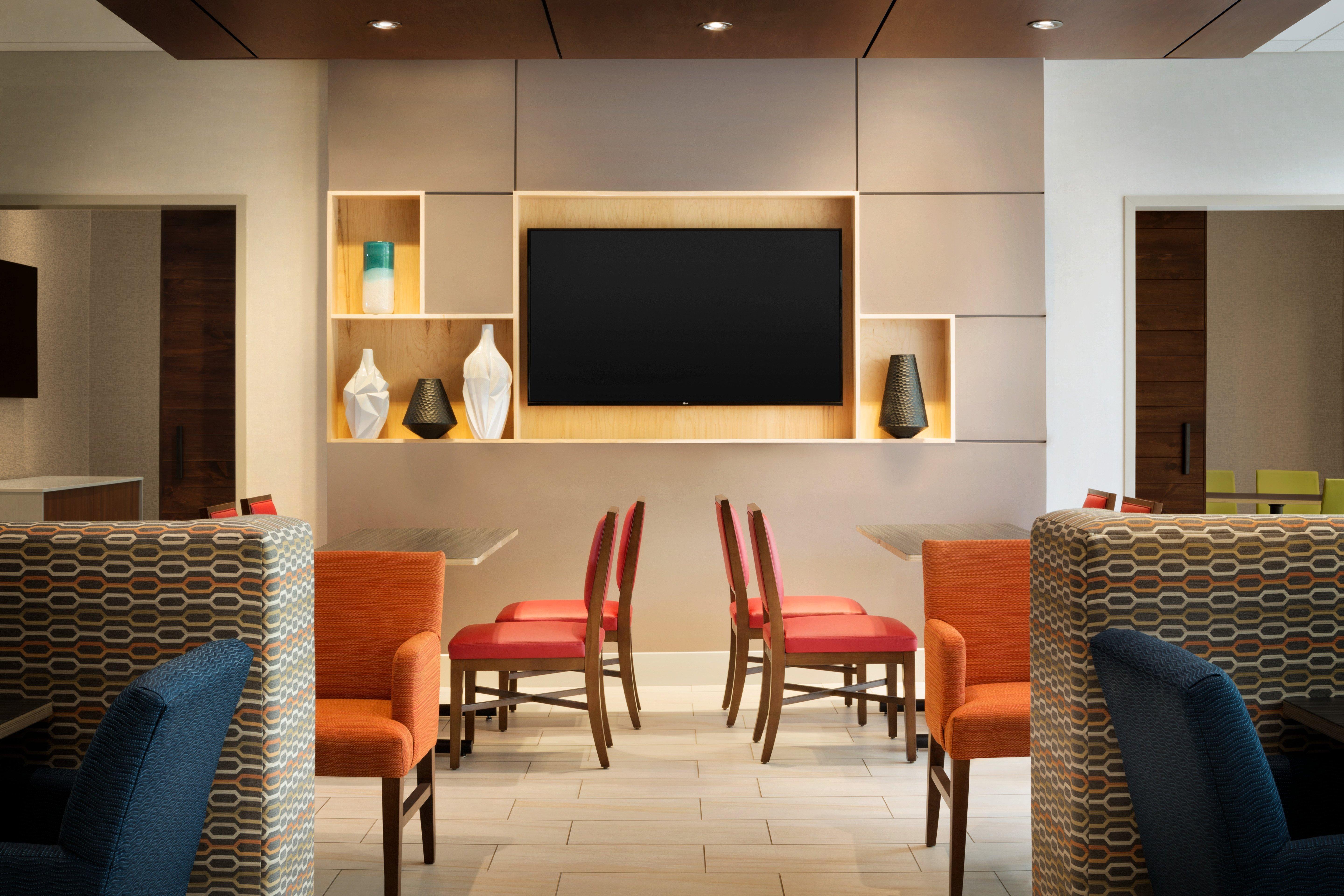 Holiday Inn Express & Suites Clear Spring By Ihg Bagian luar foto