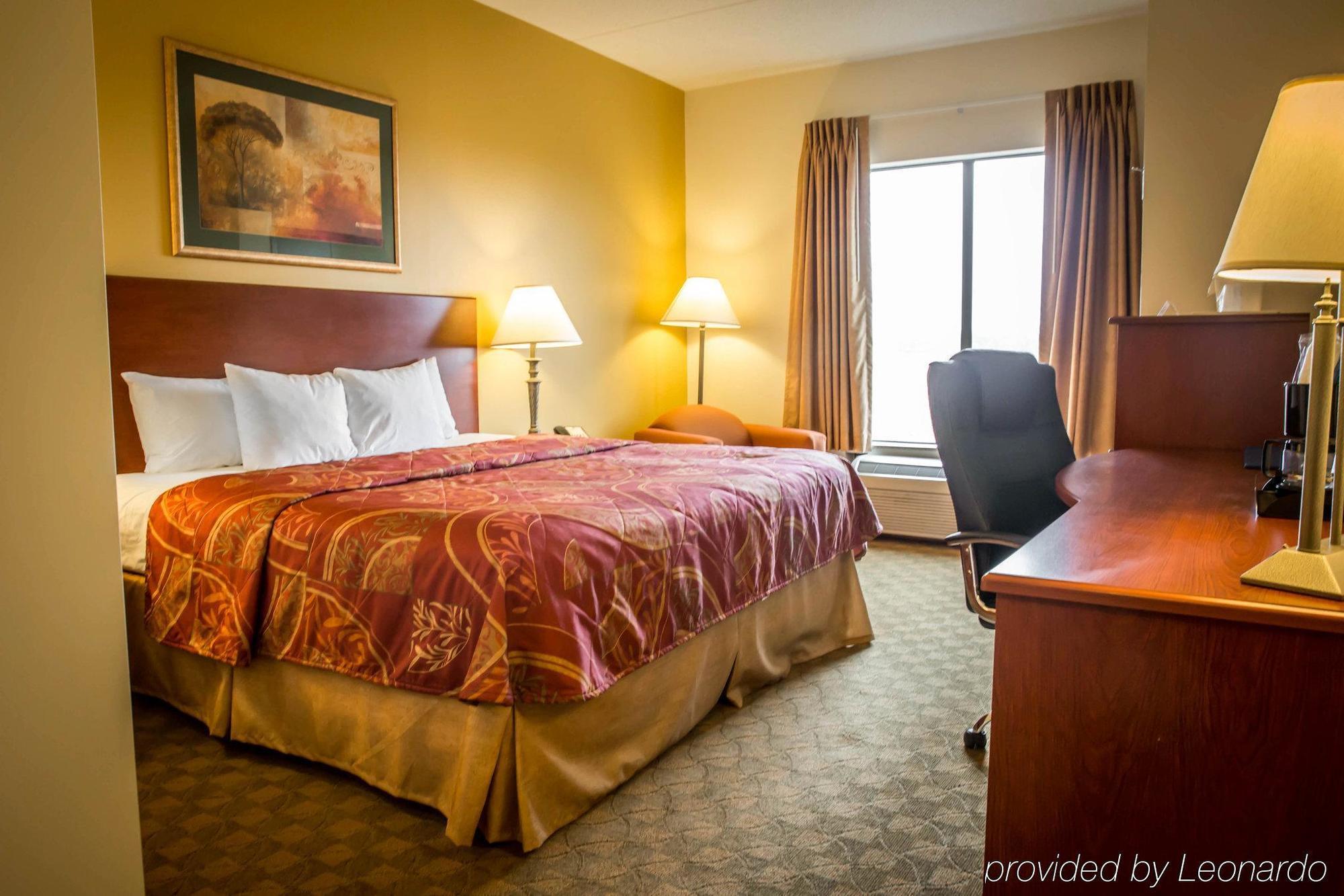 Holiday Inn Express & Suites Clear Spring By Ihg Bagian luar foto