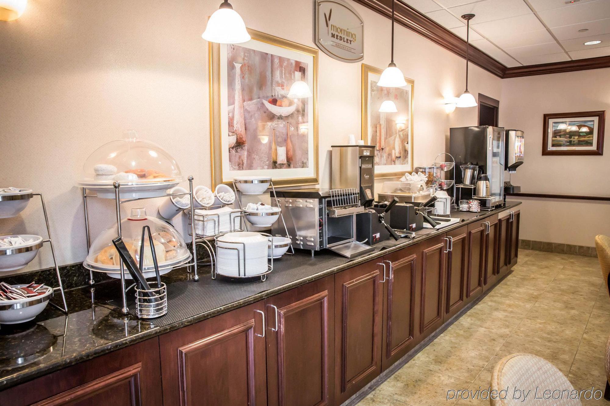 Holiday Inn Express & Suites Clear Spring By Ihg Bagian luar foto
