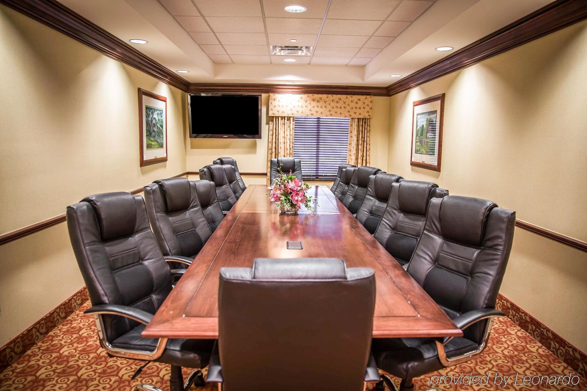 Holiday Inn Express & Suites Clear Spring By Ihg Bagian luar foto
