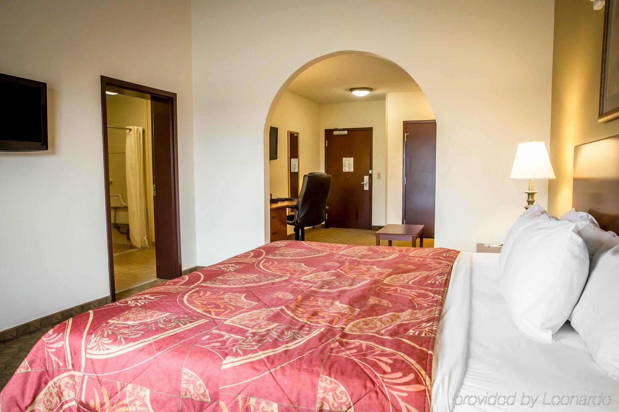 Holiday Inn Express & Suites Clear Spring By Ihg Bagian luar foto