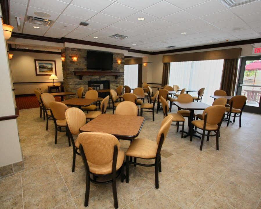 Holiday Inn Express & Suites Clear Spring By Ihg Bagian luar foto