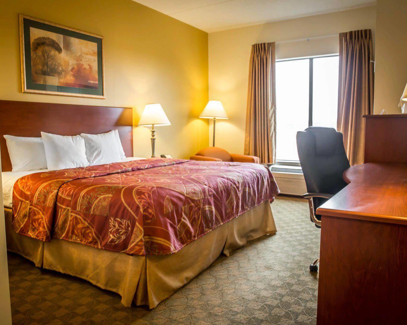 Holiday Inn Express & Suites Clear Spring By Ihg Bagian luar foto
