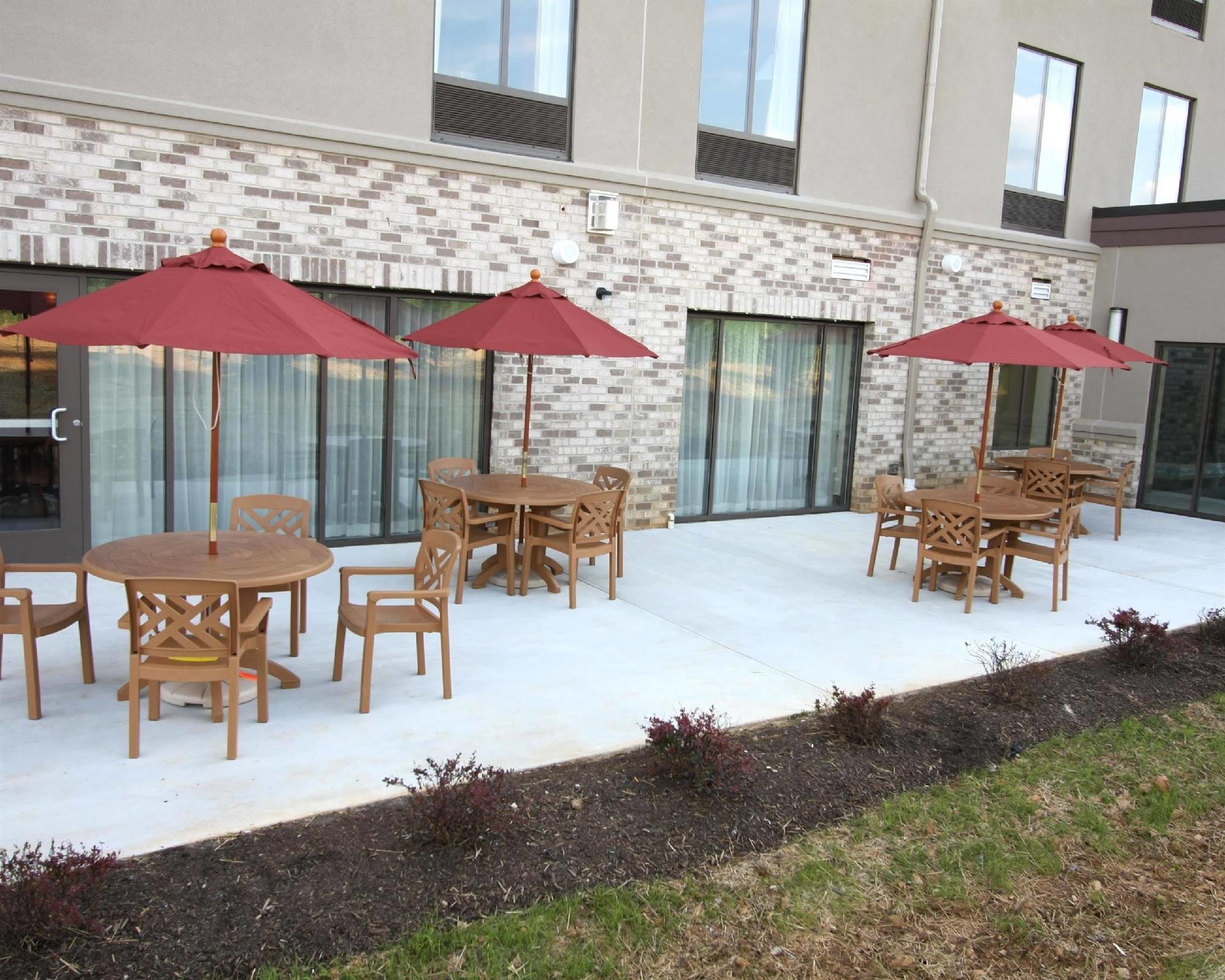 Holiday Inn Express & Suites Clear Spring By Ihg Bagian luar foto